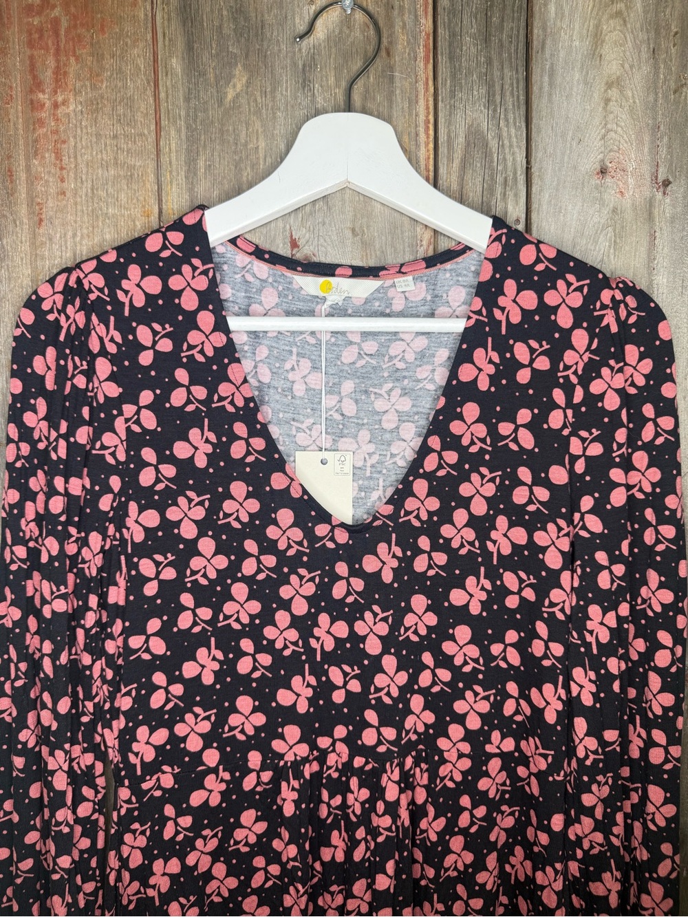 NWT Boden Hattie Jersey Knit Swing Black Dress with Pink Floral Print size 4 - Picture 4 of 10